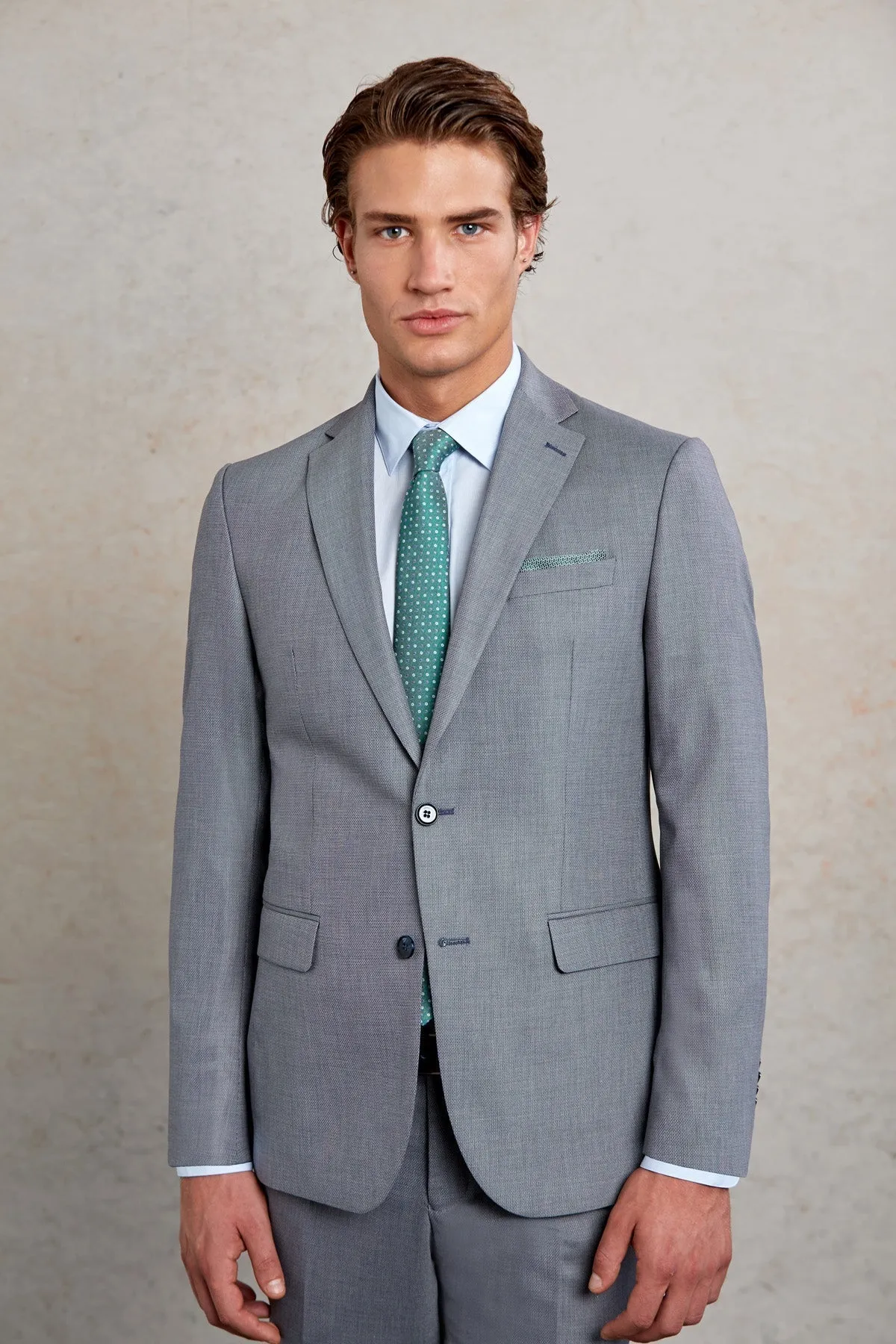 Comfort Fit Notch Lapel Gray Wool Blend Classic Suit