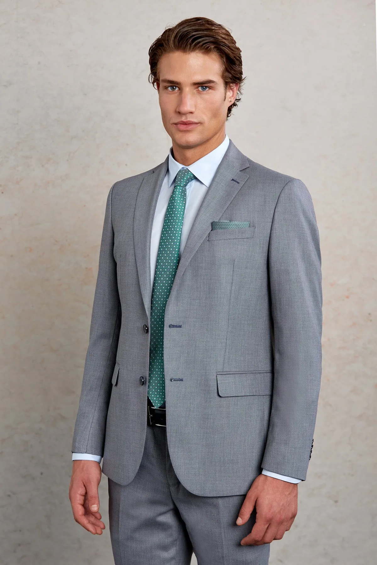 Comfort Fit Notch Lapel Gray Wool Blend Classic Suit