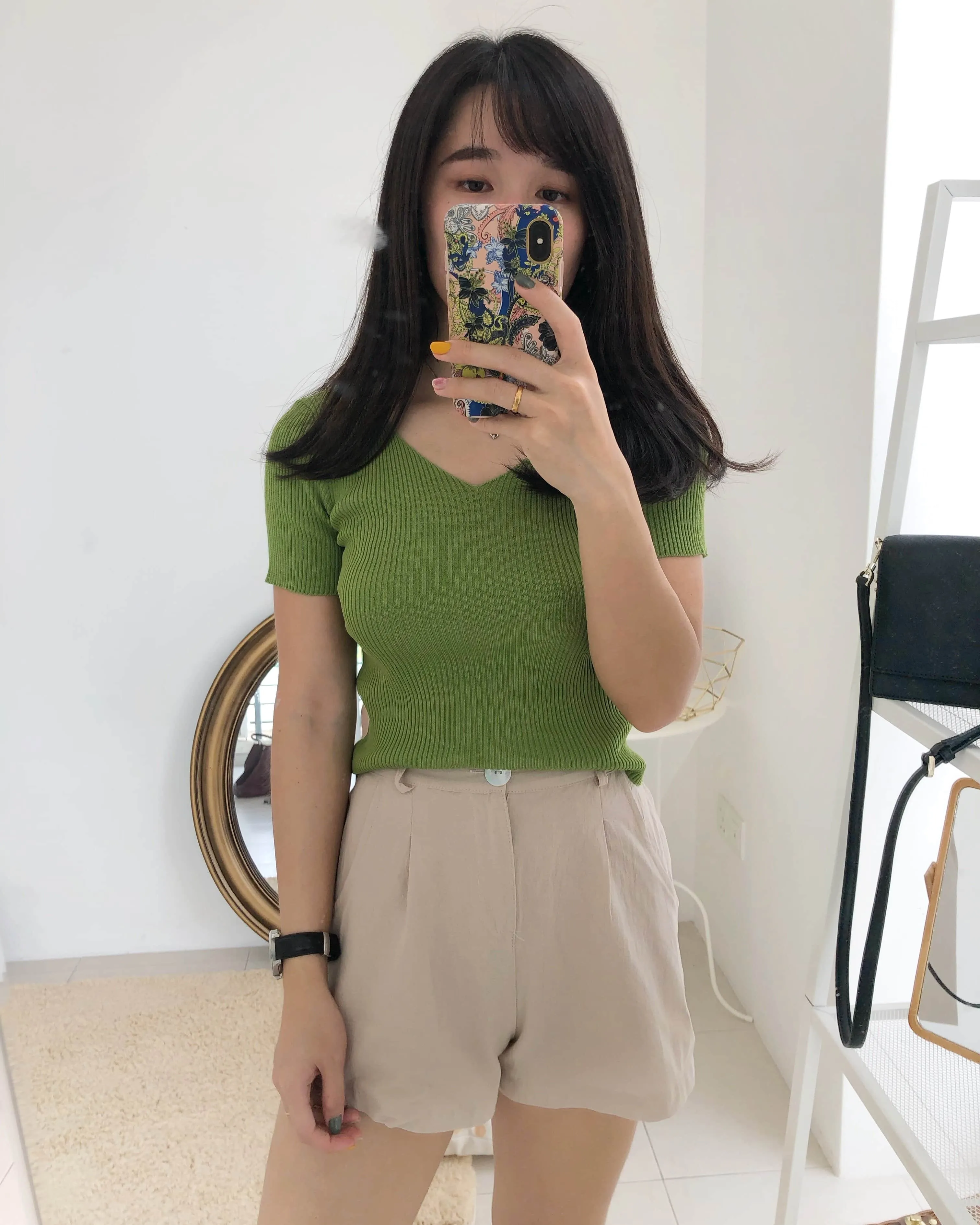 Ribbed V Neck Top